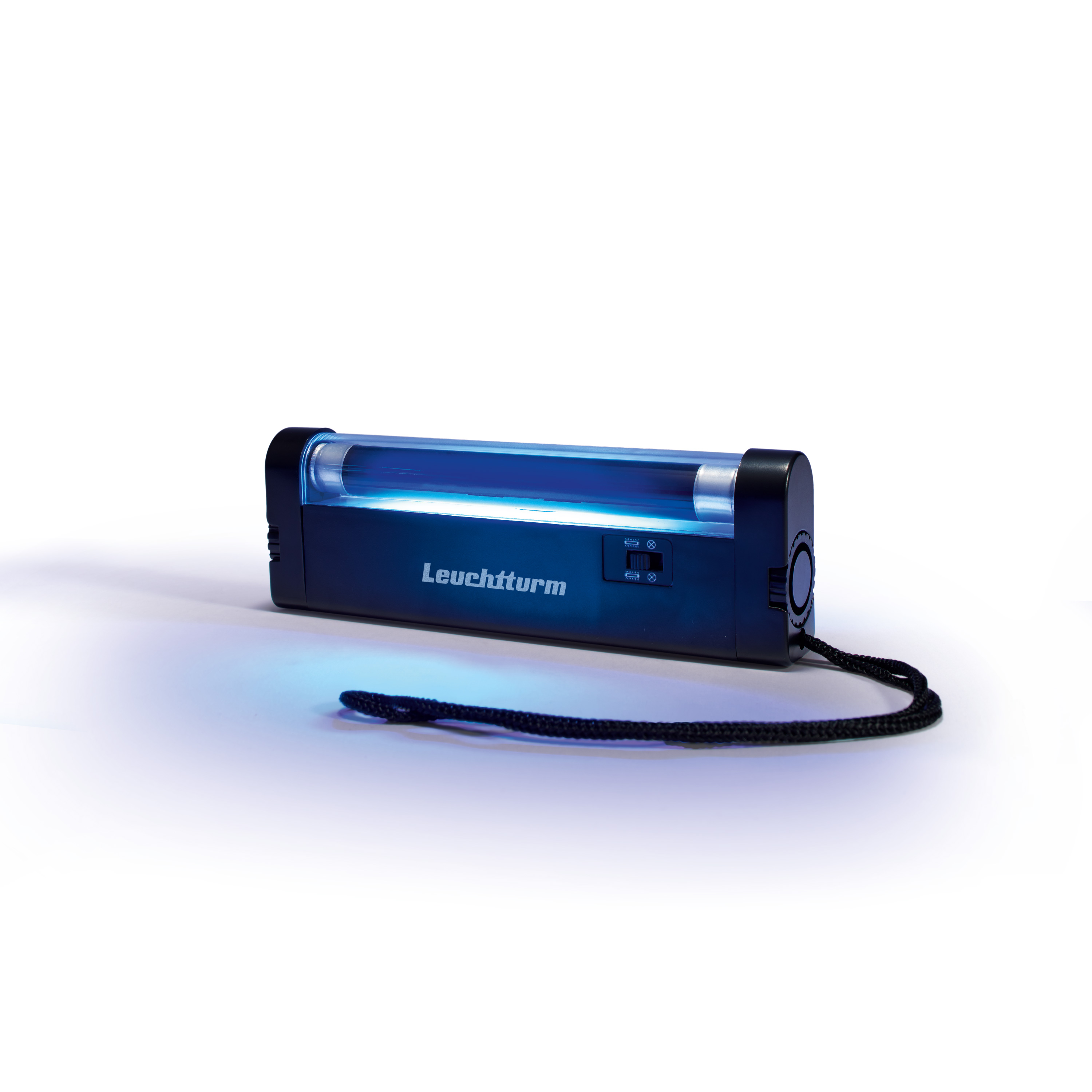 High-intensity, long-wave UV lamp; 8-ft lead, 115 VAC/60 Hz from Cole-Parmer